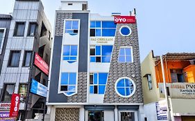 Chellam Residency 3*